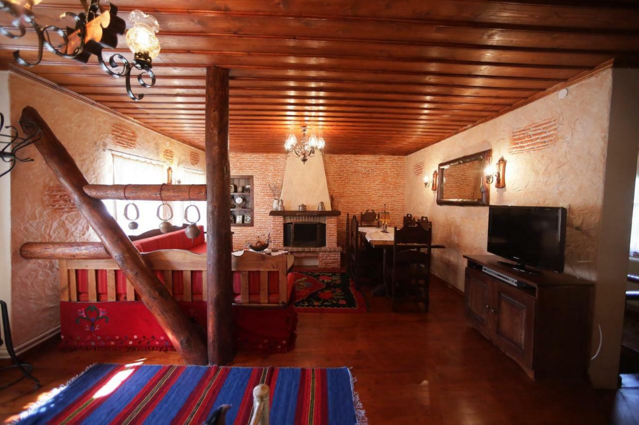 Dora'S House At Agios Germanos Prespes Vendégház Kültér fotó