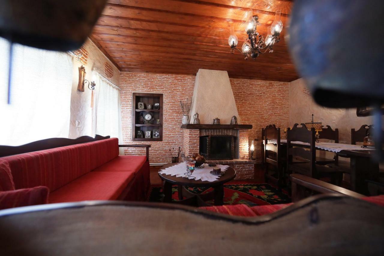 Dora'S House At Agios Germanos Prespes Vendégház Kültér fotó